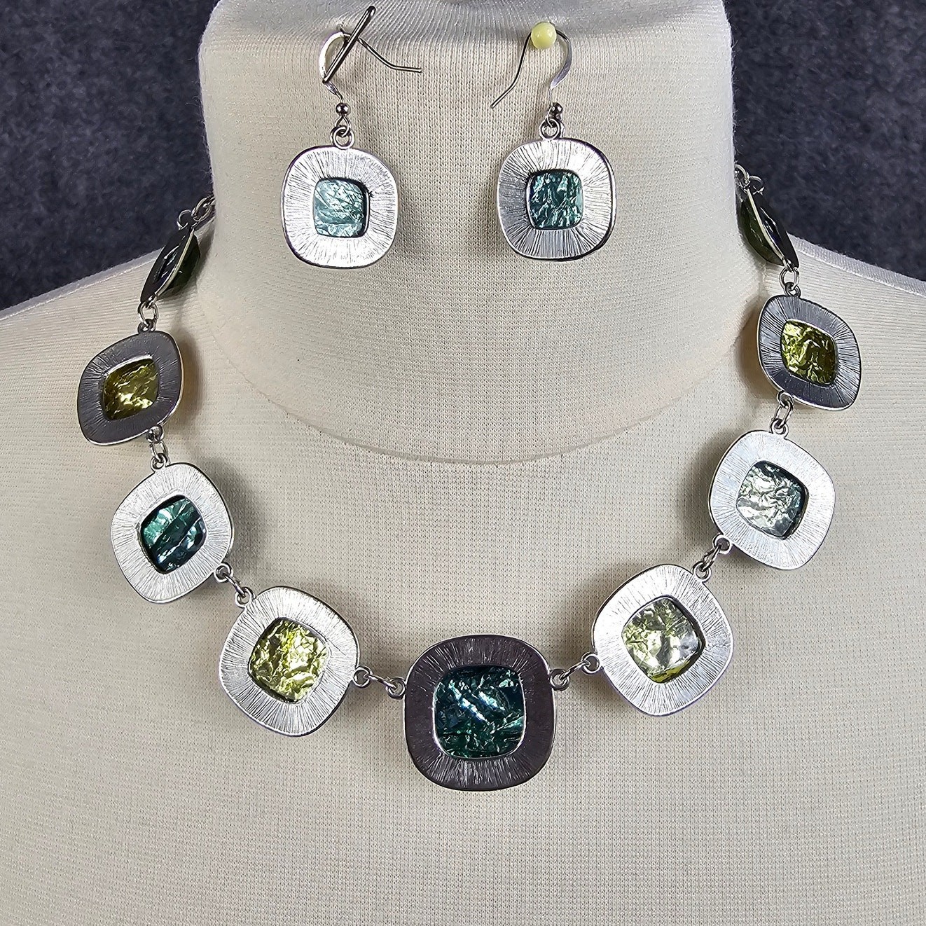Chunky Demi Parure Necklace Earrings Set 90’s Vintage Foil Backed Green Yellow