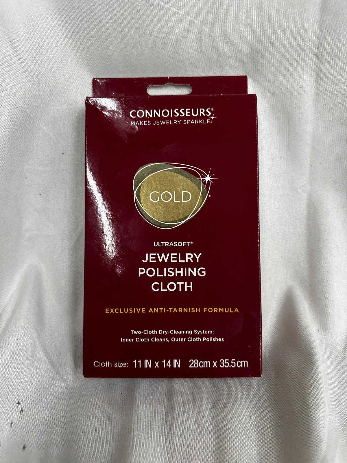 Connoisseurs Gold Jewelry Polishing Cloth Cleans and Polished Gold High Shine