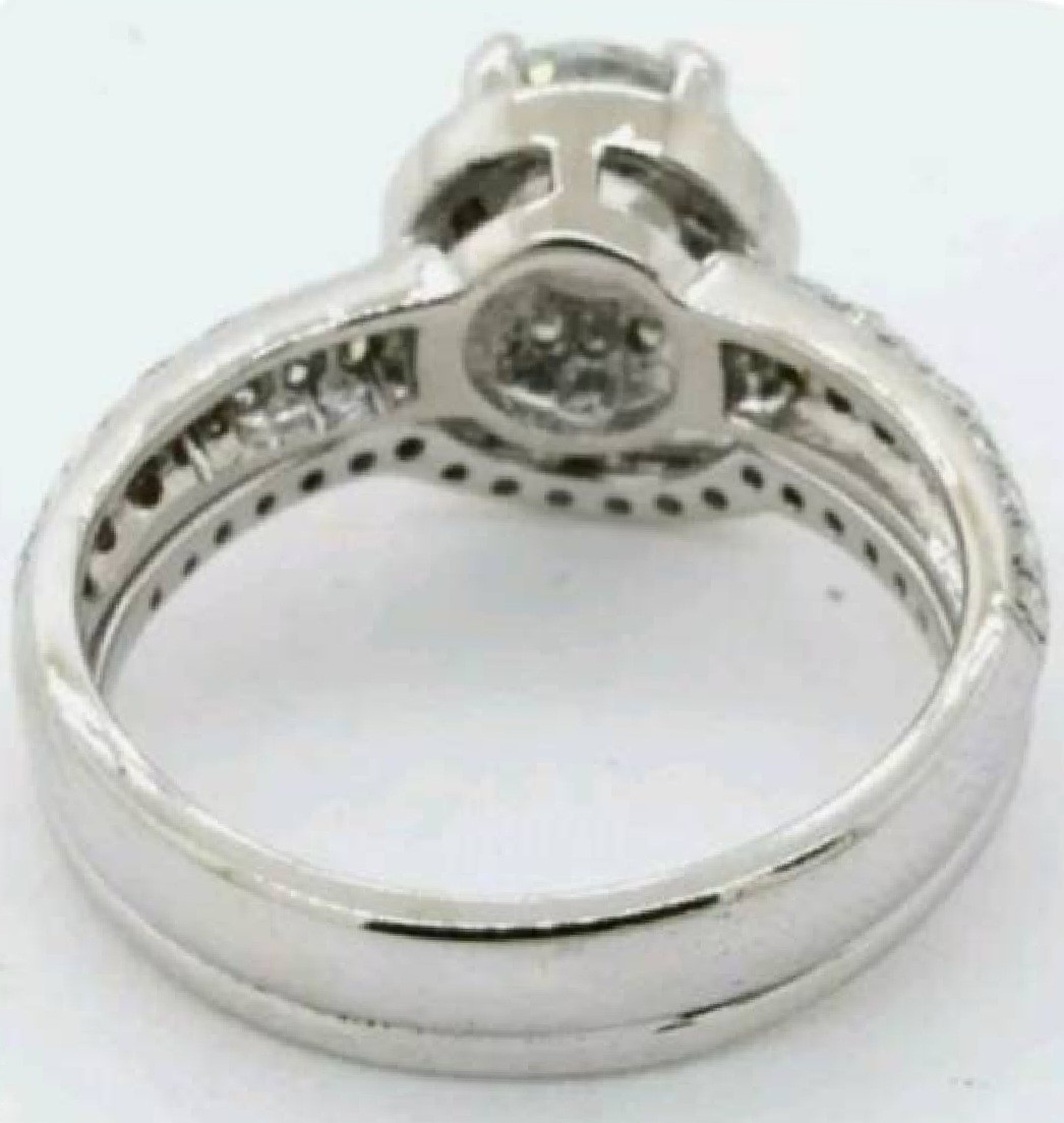 Beautiful Vintage 14k White Gold Diamond Wedding Set. Size 5.75-6.