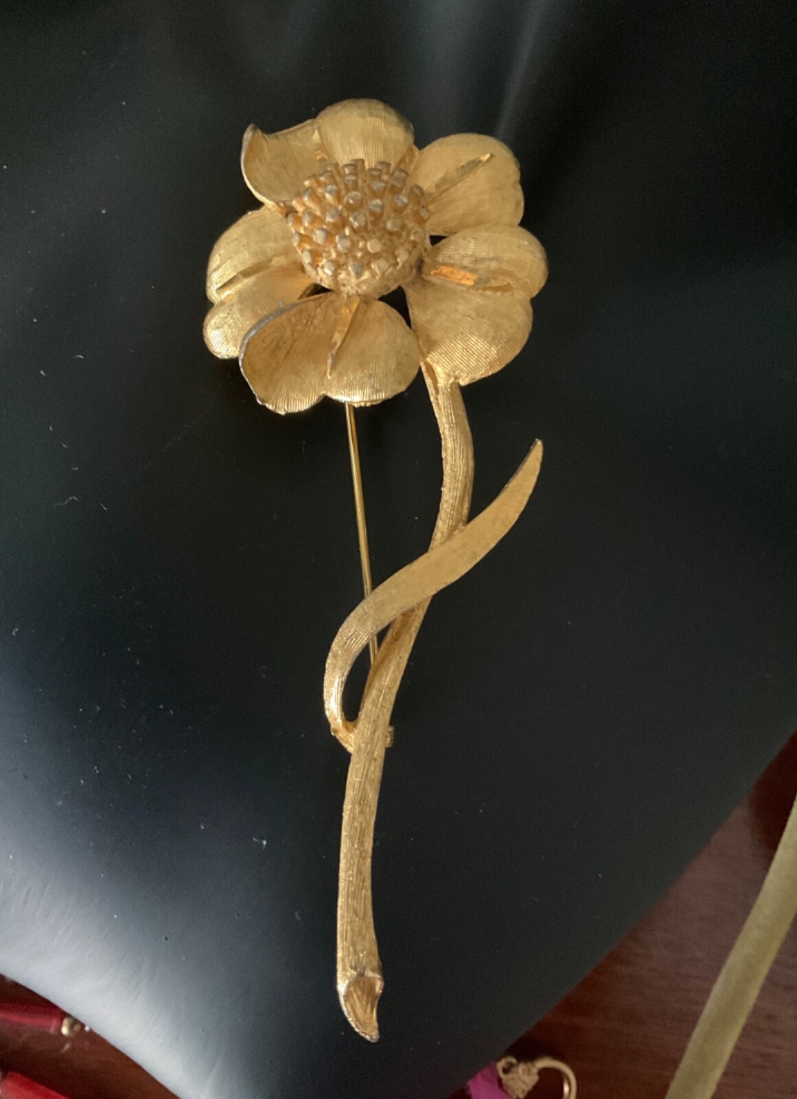 VINTAGE 1950s signed BSK satin brushed Gold Filled large flower brooch 4”