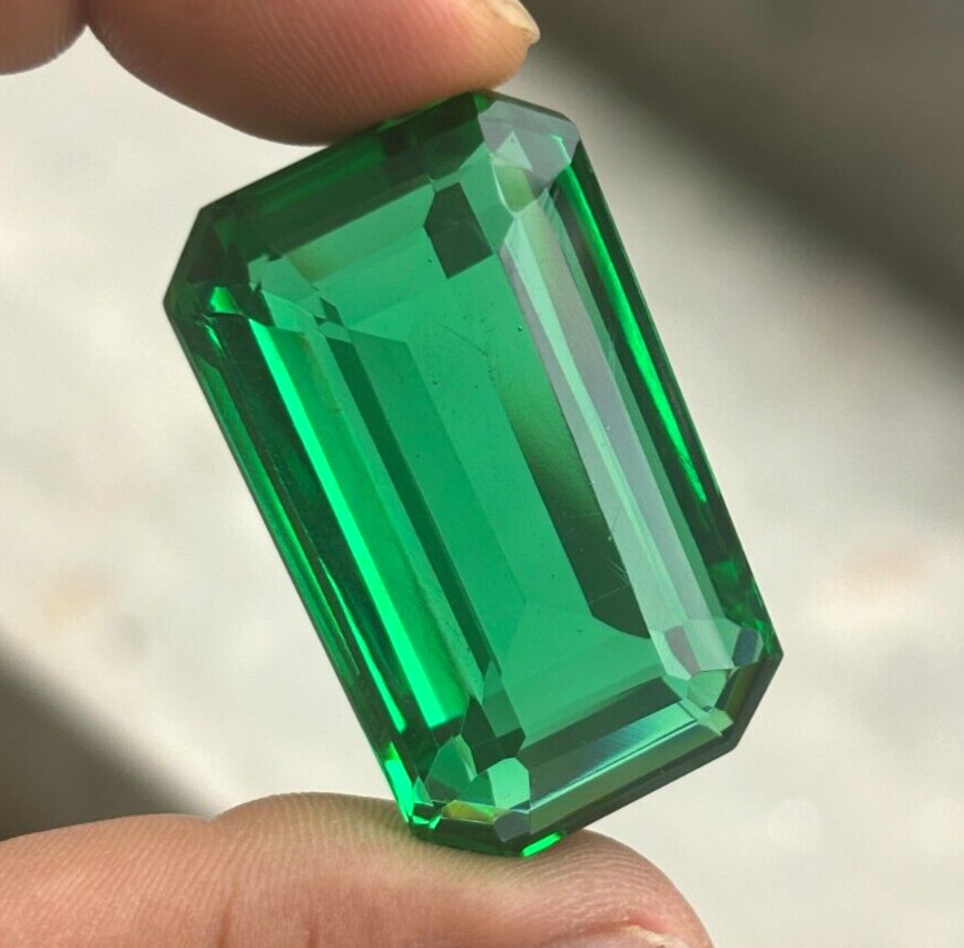 Natural Colombian 155 Cts Rich Green Emerald Shape Loose Certified Gemstone