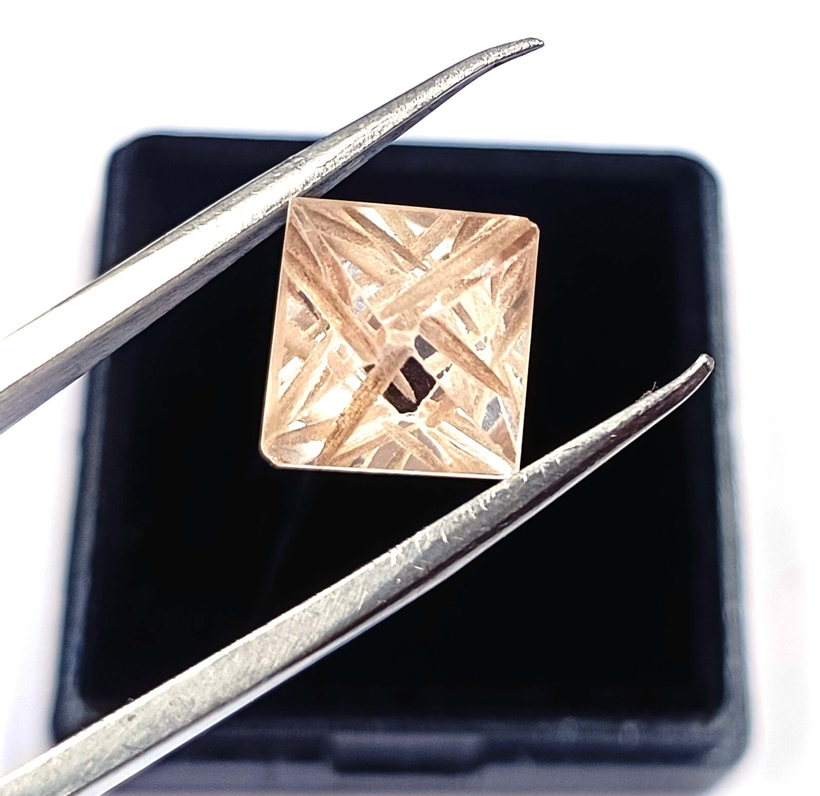 4.10 CT F COLOR VVS1 CLARITY DIAMOND COLORLESS EGL CERTIFIED RAW LOOSE CVD MNG