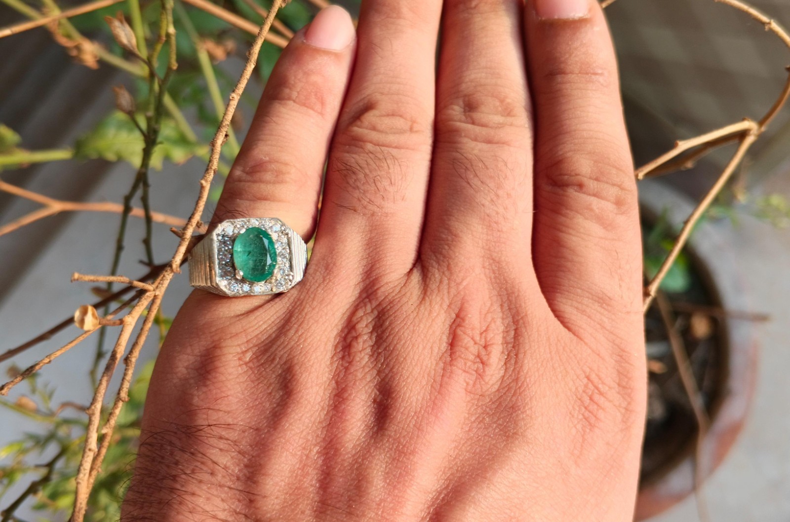 1.7 CT Emerald Silver Ring