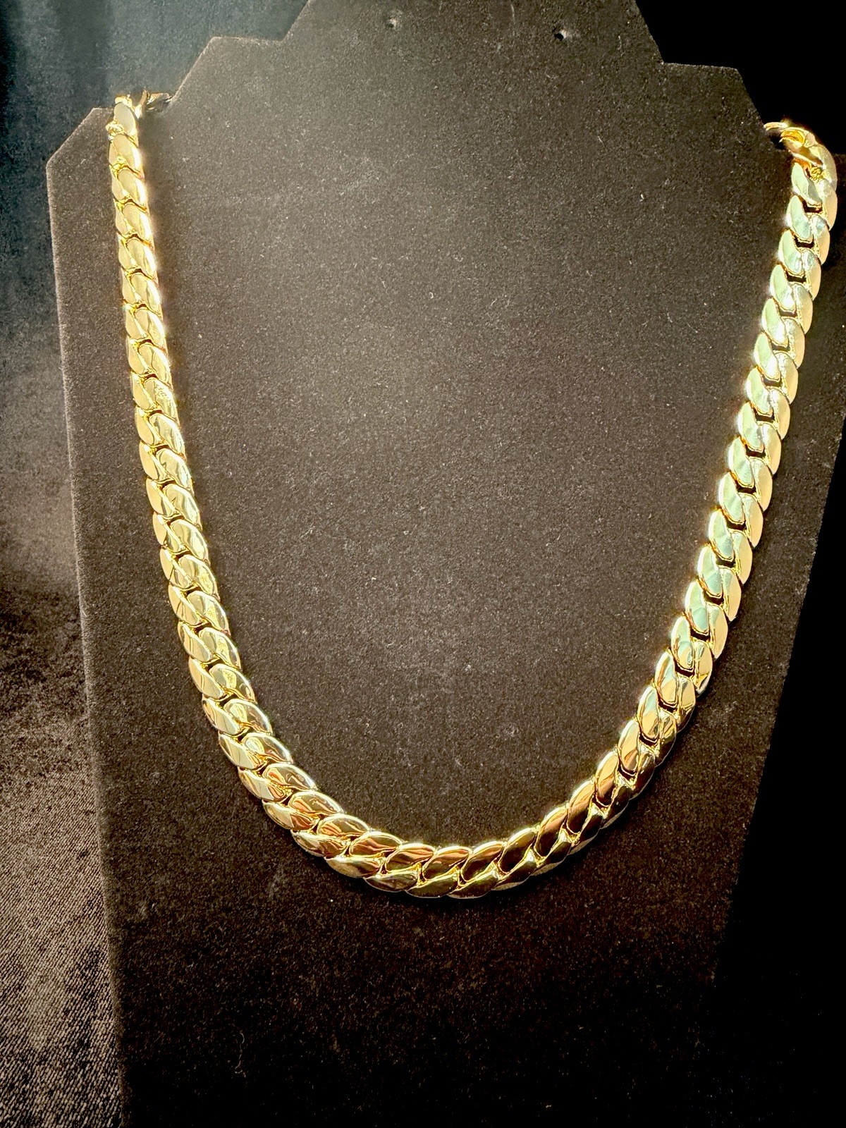 Miami Cuban 24in 11.5MM 14k Gold filled necklace. Hypoallergenic. Brand New.