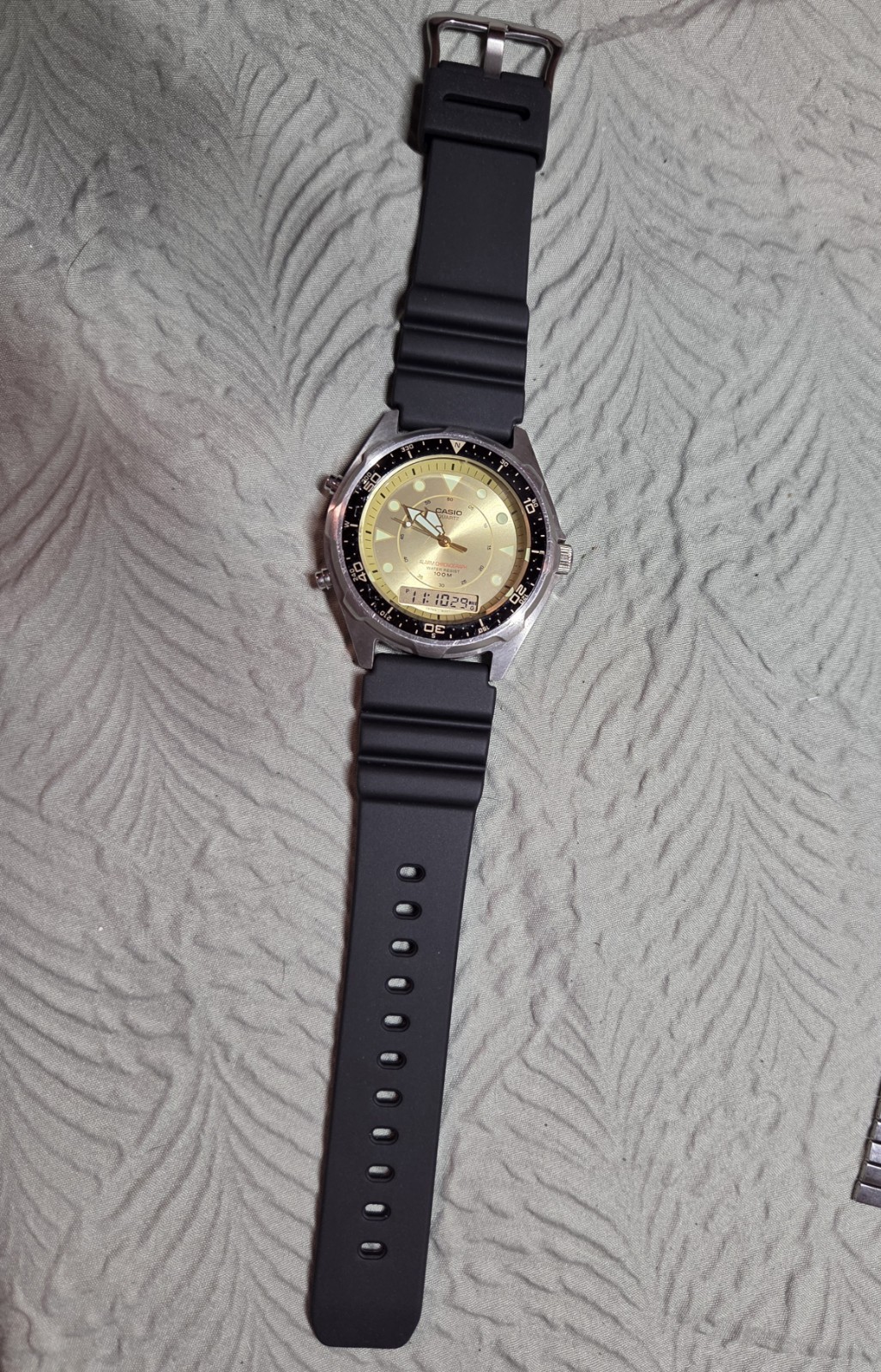 Vintage Casio AMW-320R Ana-Digi “Arnie” New silicone strap Runs great
