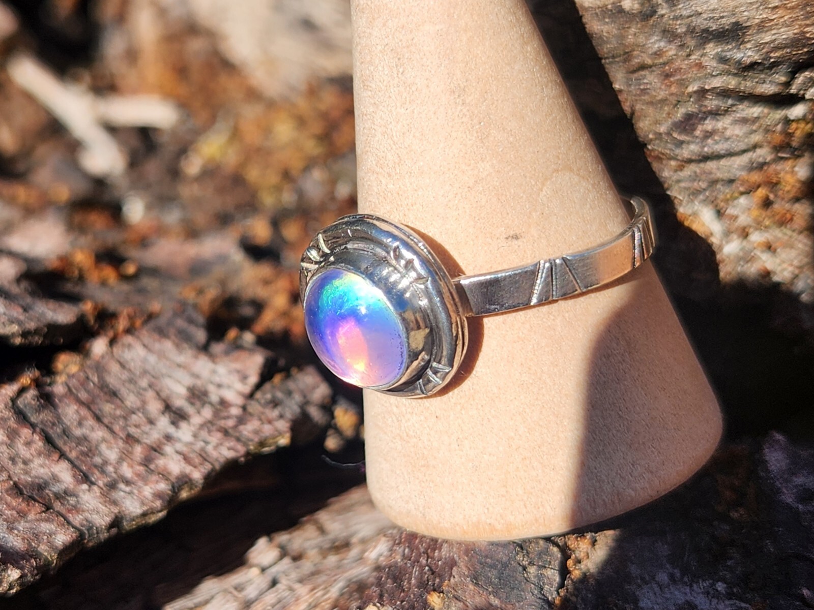 Aurora Opal Handmade Sterling Silver 925 Round Ring, Size 9 Pink Purple