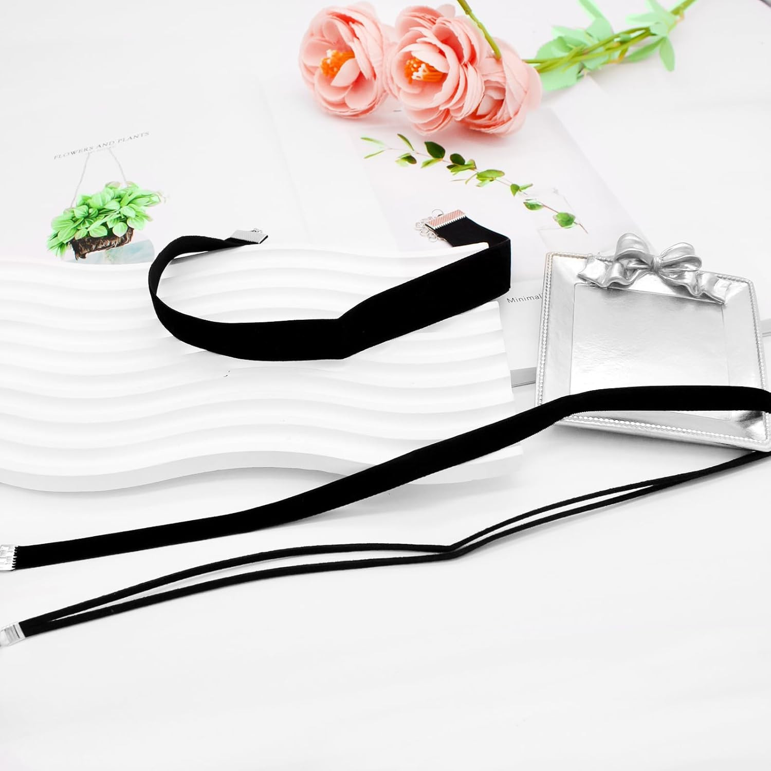 Ronglry 3Pcs Black Choker Necklace for Women Black Velvet Choker Set Layered Bla
