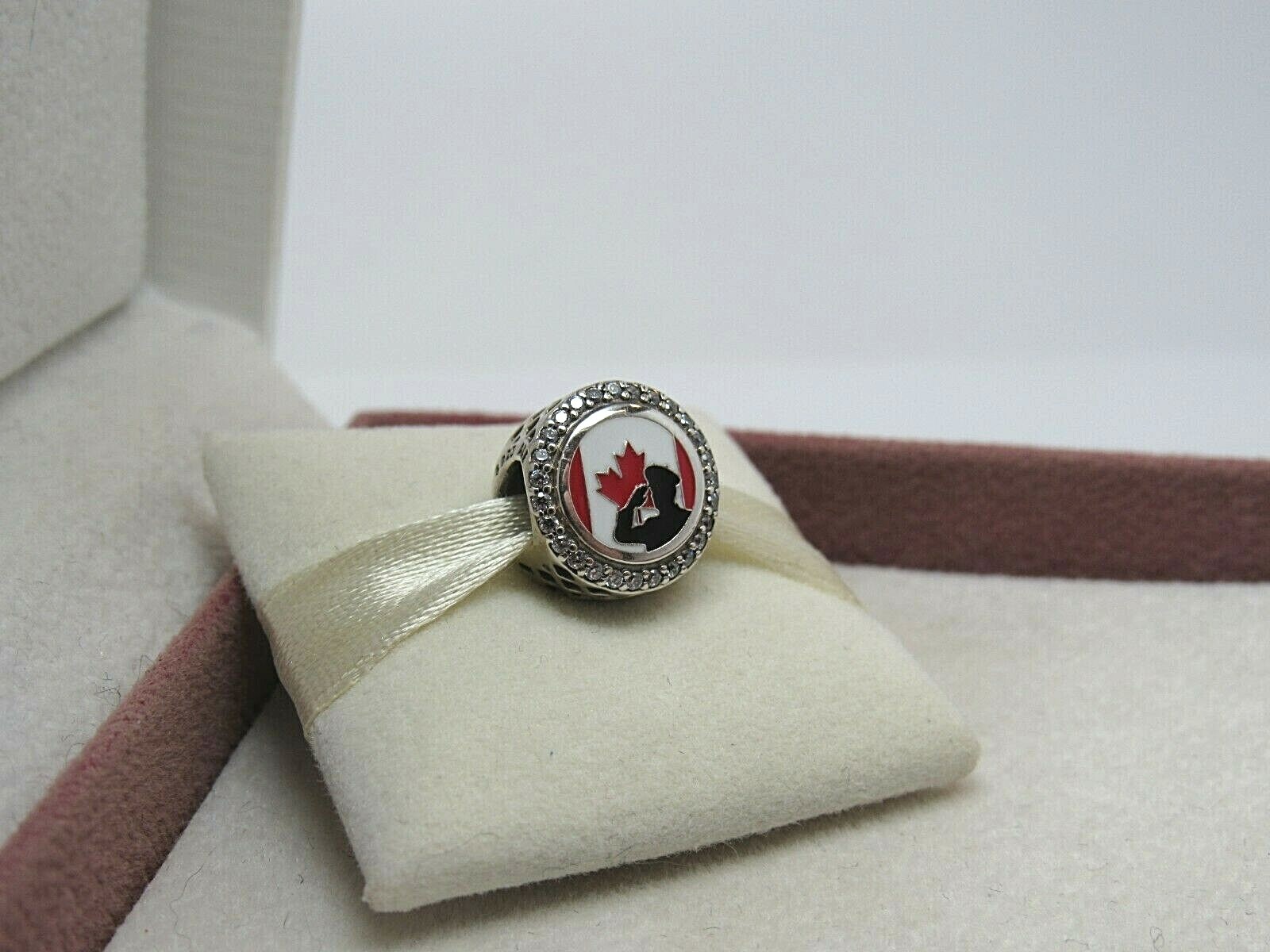 New NO BOX Pandora Salute Our Troops Canada Exclusive Charm ENG 792016Z_24