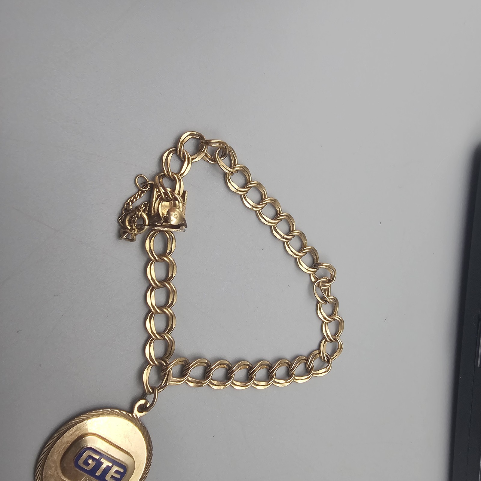 Vintage 10k Gold GTE Emblem Charm On 12k GF Bracelet – See Details
