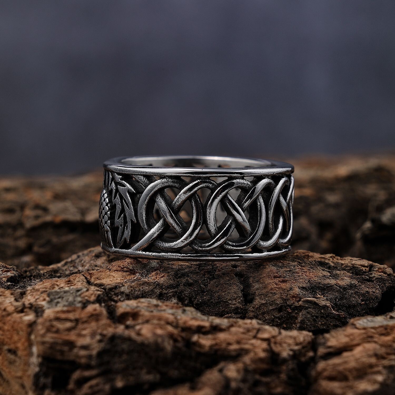 Unisex Celtic Scottish Thistle Ring (Size 7-12)