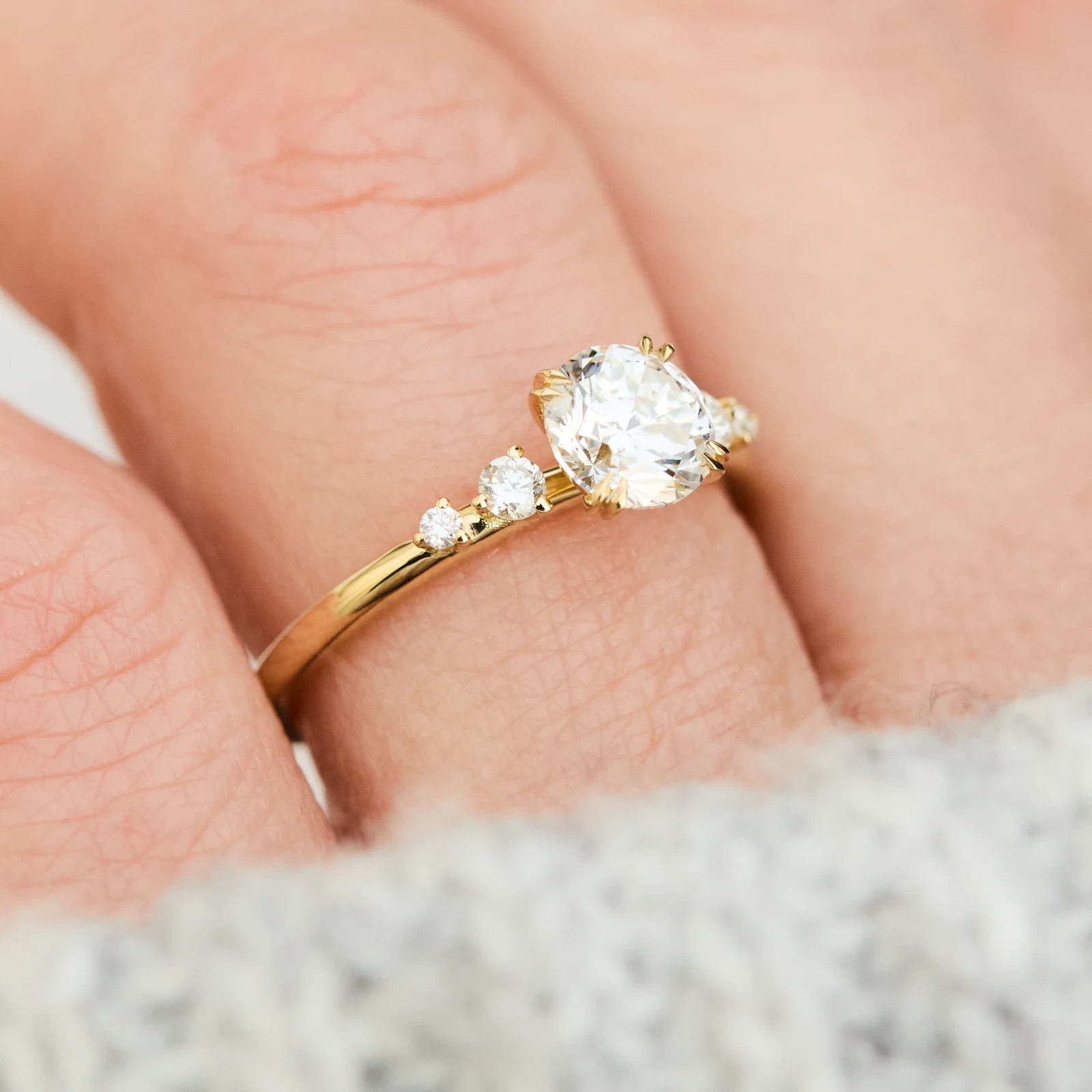 IGI 1.25 Ct Round Cut EF/VS1 Lab Grown Diamond Solitaire Ring 14K Yellow Gold