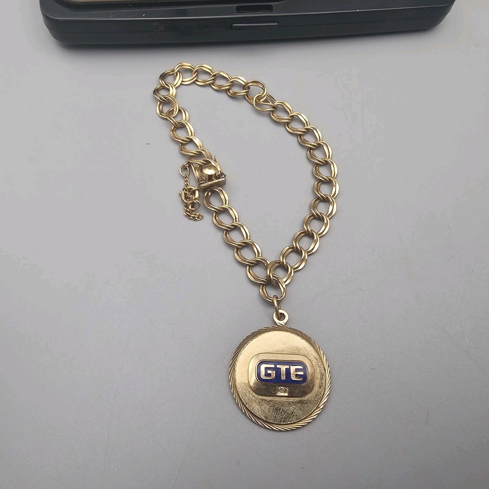 Vintage 10k Gold GTE Emblem Charm On 12k GF Bracelet – See Details