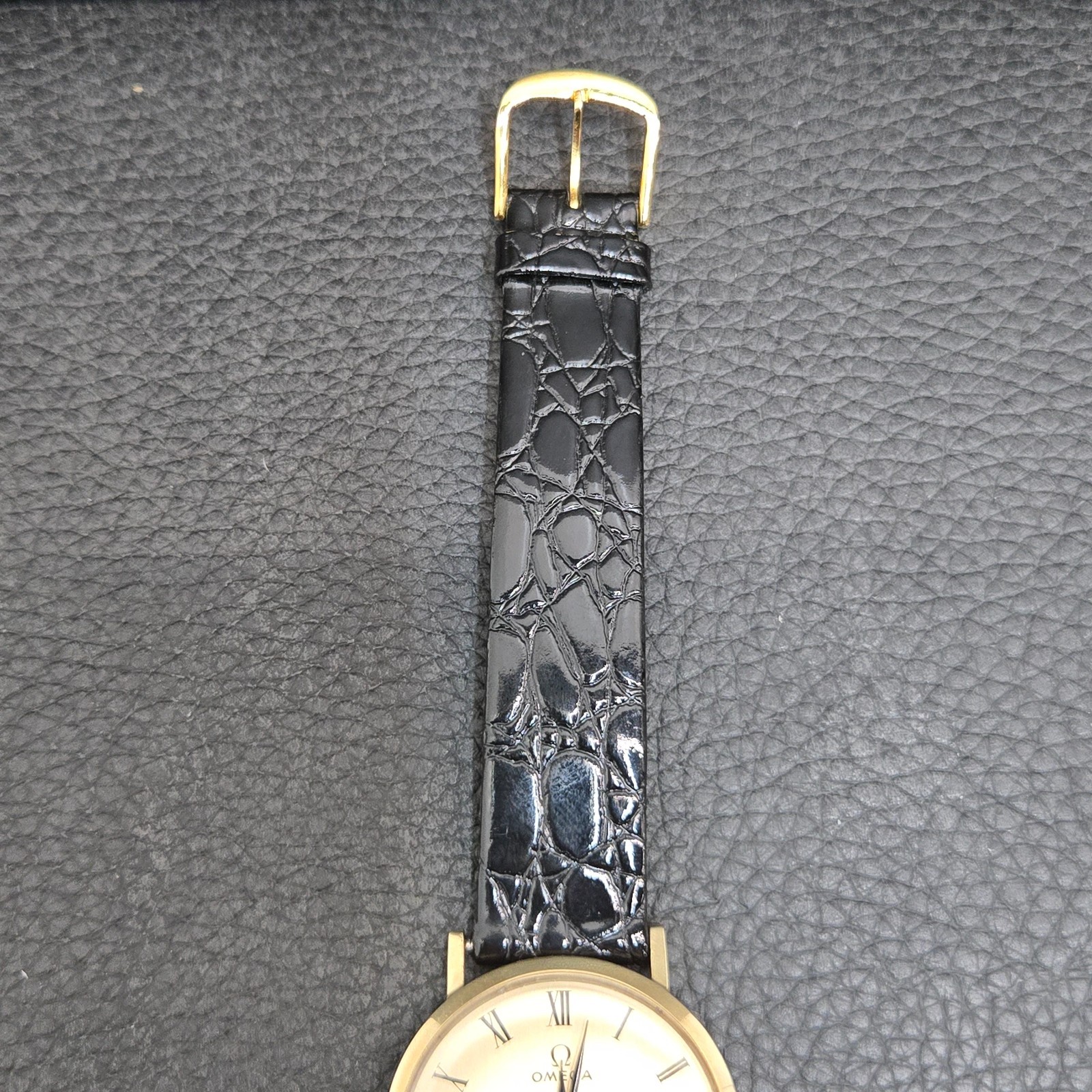 Omega Ultra Thin, 14K Gold Men’s Wrist Watch, 7.75″ Band, 32mm Case Manual Wind