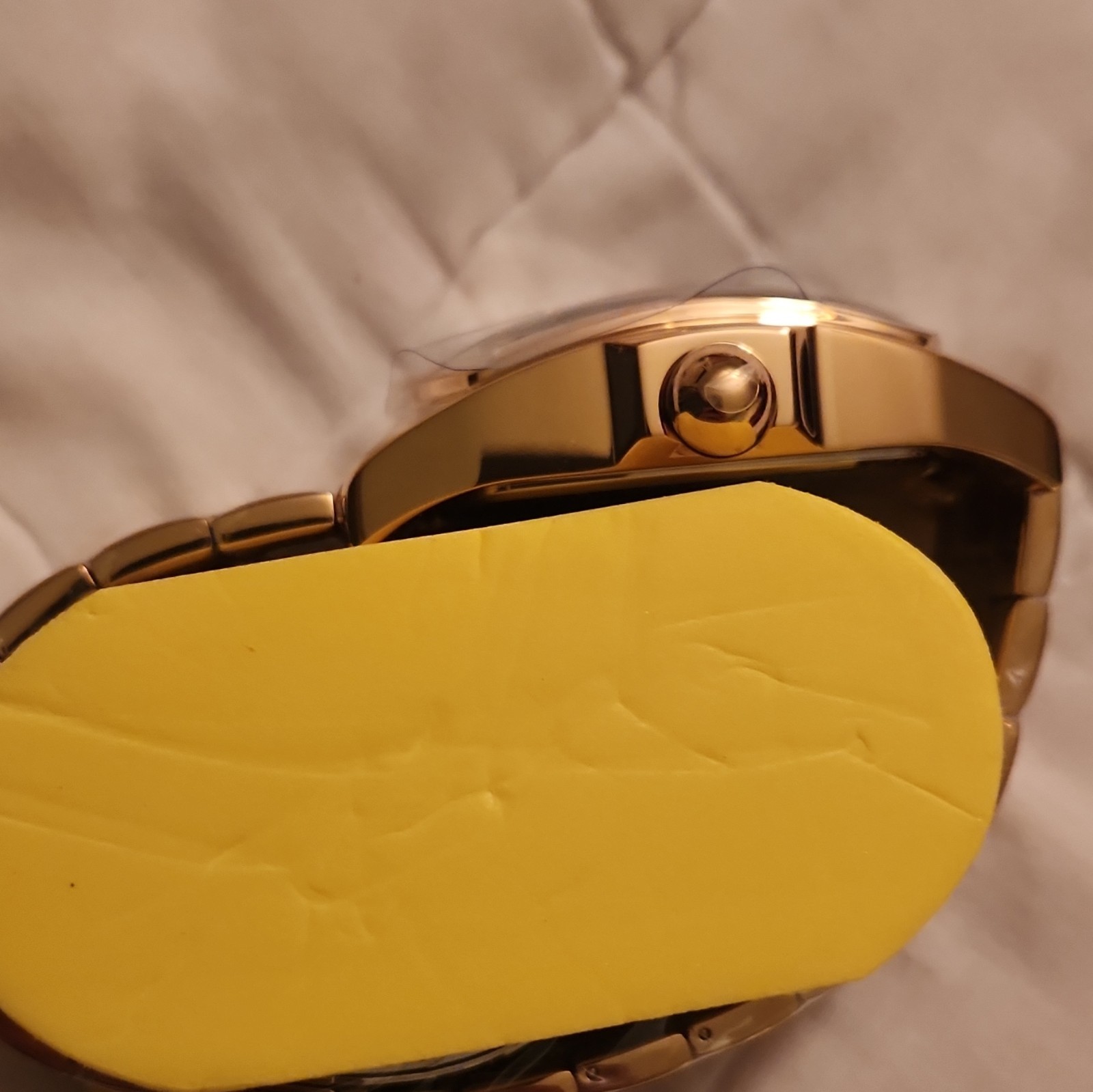 Invicta Women’s Gold Tone Quartz Watch Glitter Dial 100m Box/Manual