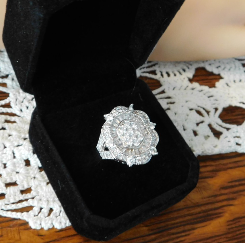 Sterling Silver Cubic Zirconia Statement Ring Size 7 Signed Canada 925