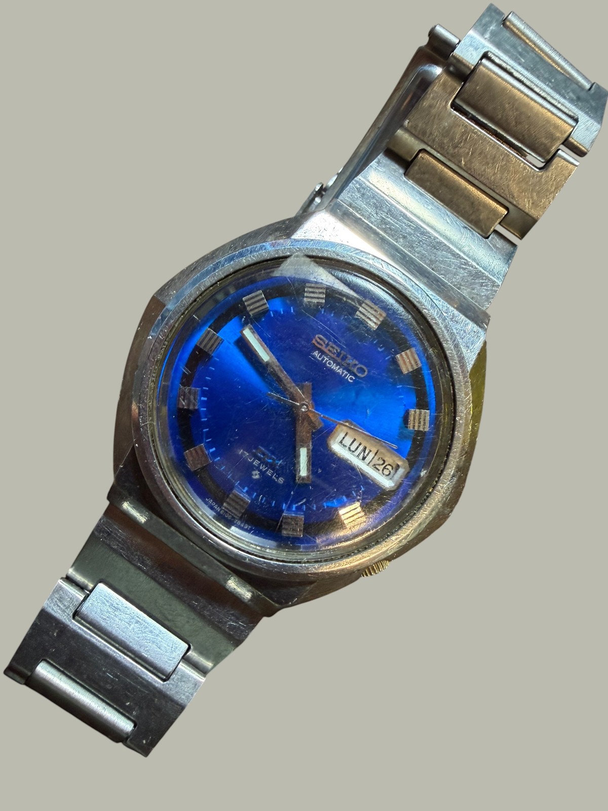 Vintage Seiko Automatic 17 Jewels Blue Dial Day Date Stainless Steel Wristwatch