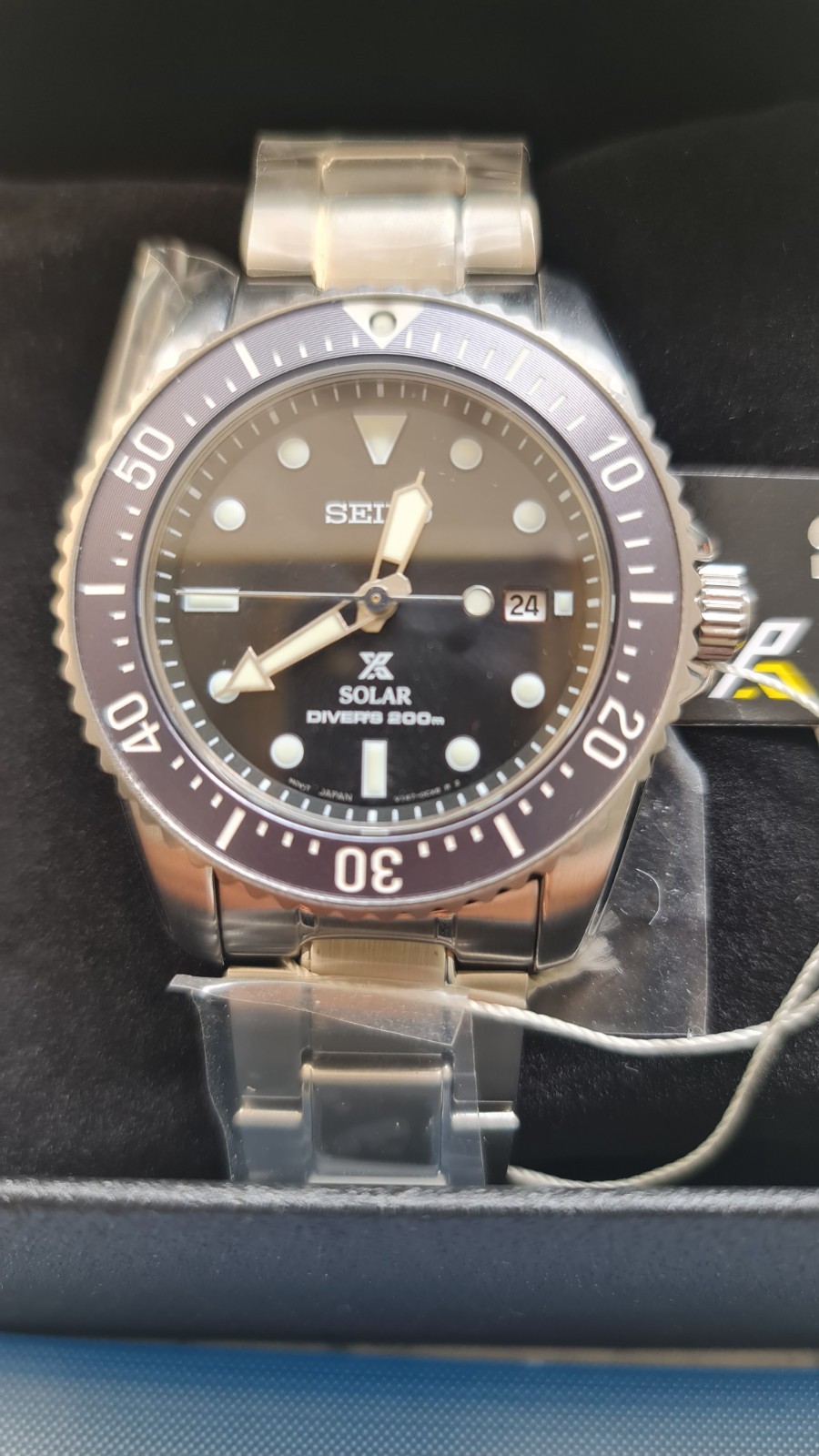 SEIKO ProspeX SNE569P1 Solar Sea Diver Watch 200m 39mm Mini Scuba Gray V147 Date