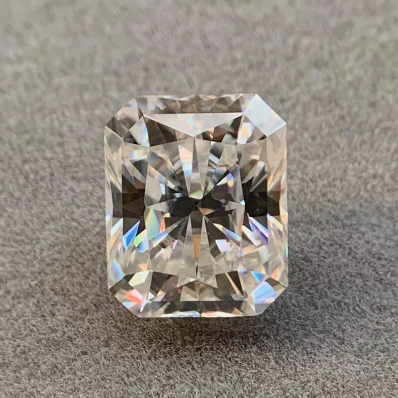 Radiant Cut 0.2-10ct Sparkling Loose Moissanite D Color VVS1 GRA Wholesale Price