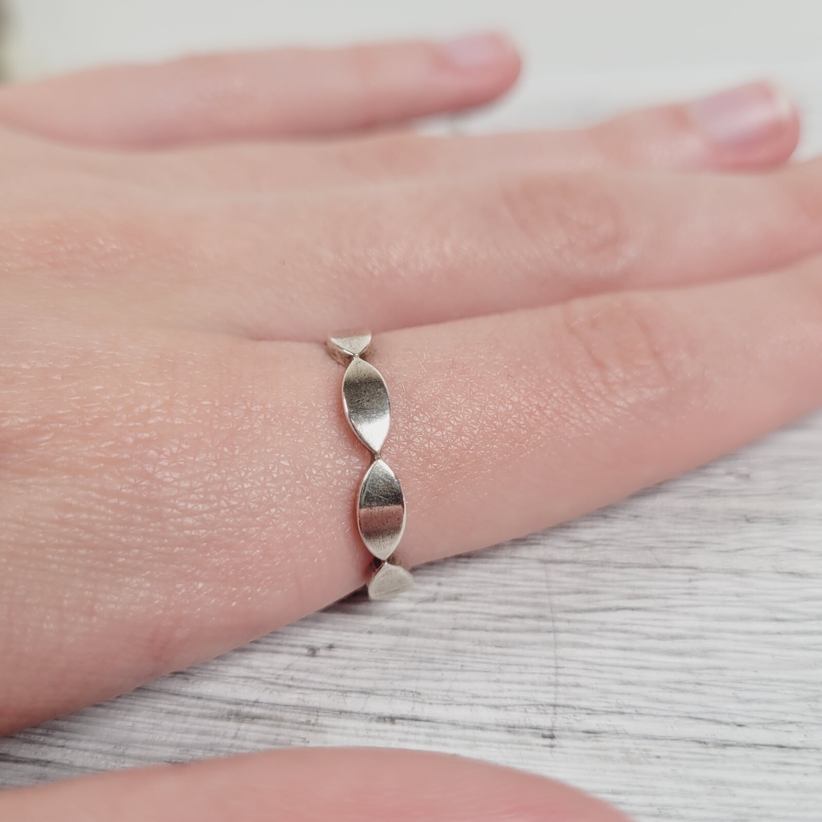 VINTAGE CANADA BAND STERLING SILVER 925 RING SZ 7.5 SOUTHWEST RETRO PRETTY