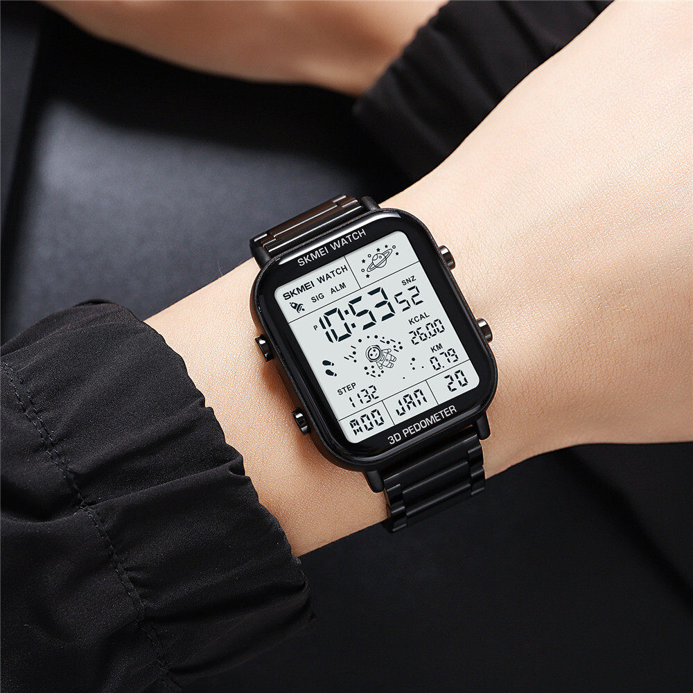 SKMEI Sport Watch Men Astronaut Dial Digital Wristwatch Male Steel LED Watches