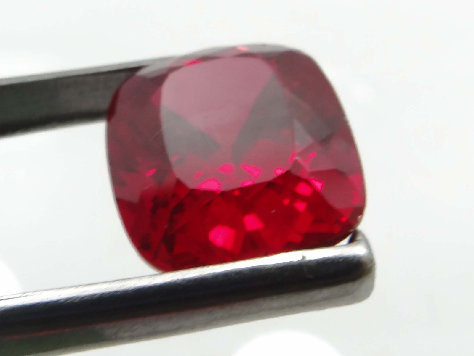 NATURAL 12.03 CTS PIGEON BLOOD RED RUBY coushion GEMSTONE CERTIFIED