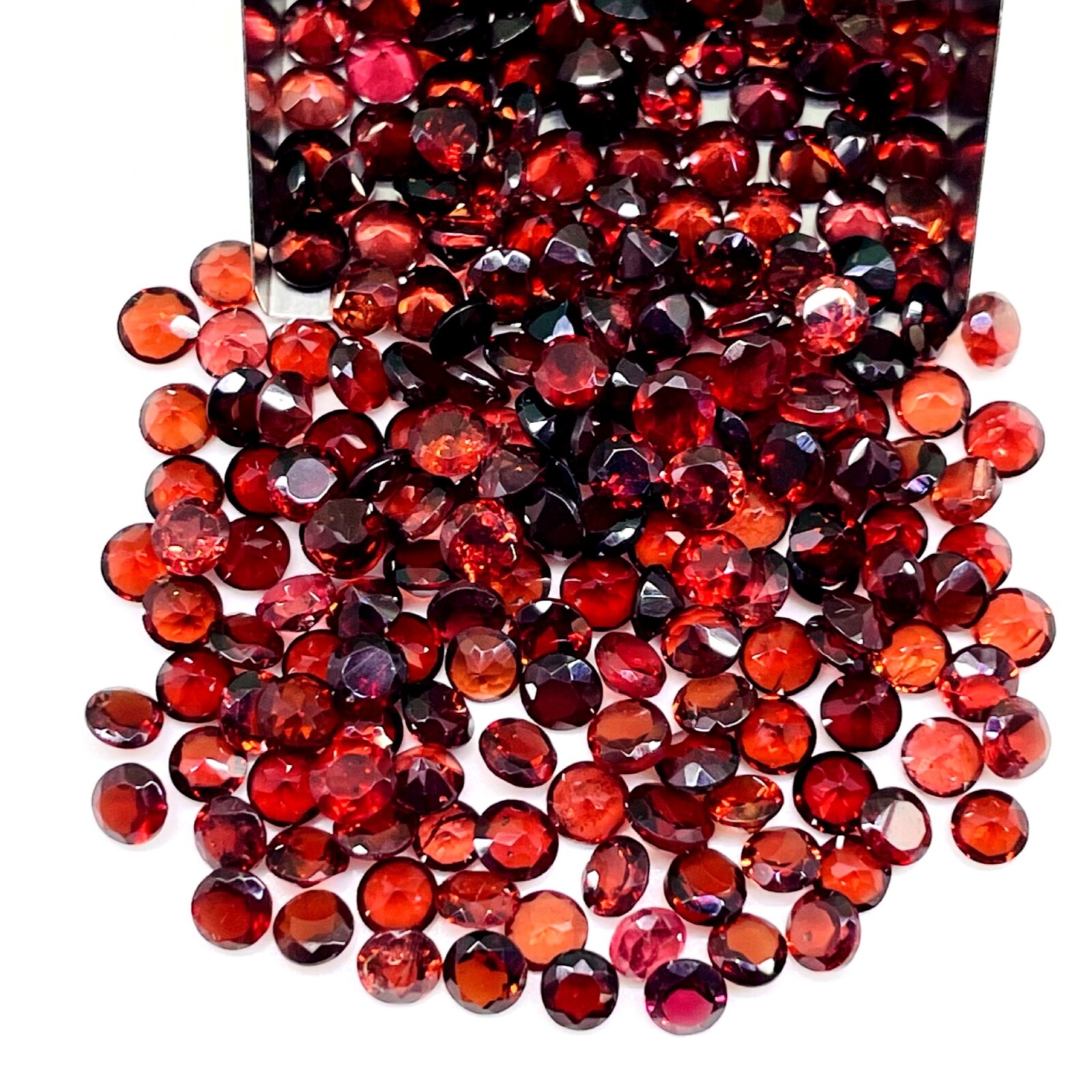 50 Pcs Natural Mozambique Garnet 4mm Round Cut Loose Untreated Gemstones Lot