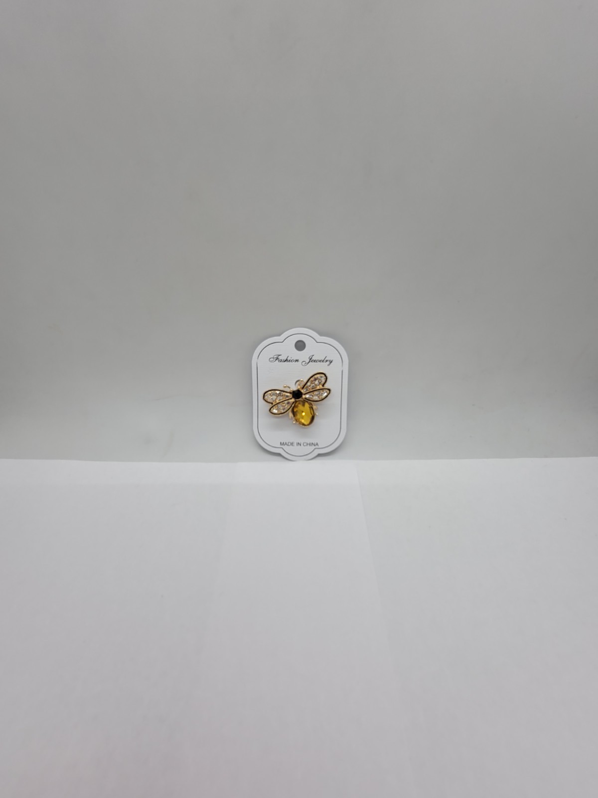 Vintage Bee Brooch Pin – Gold Tone Enamel Honeybee Insect Jewelry Accessory