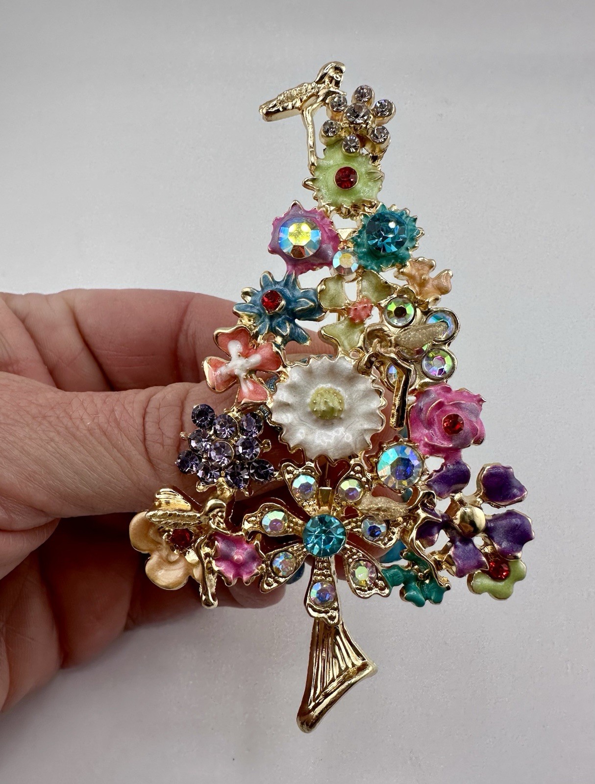 New GT Designer Inspired Enamel Rhinestone Christmas Tree Brooch Pin 3.5″
