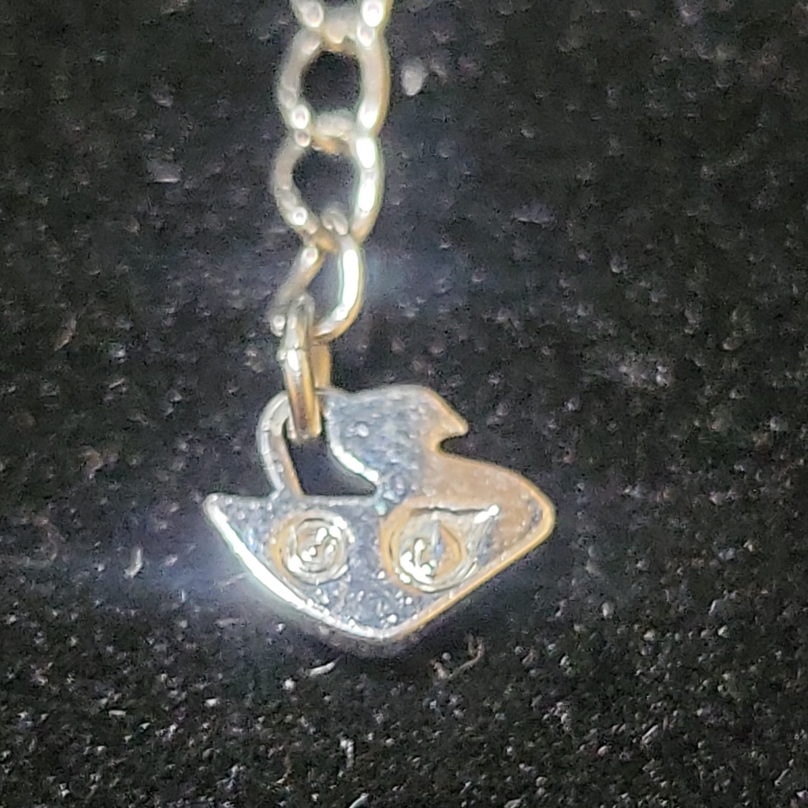 Swarovski Crystal Circle Necklace 17 Inches 6.3 grams