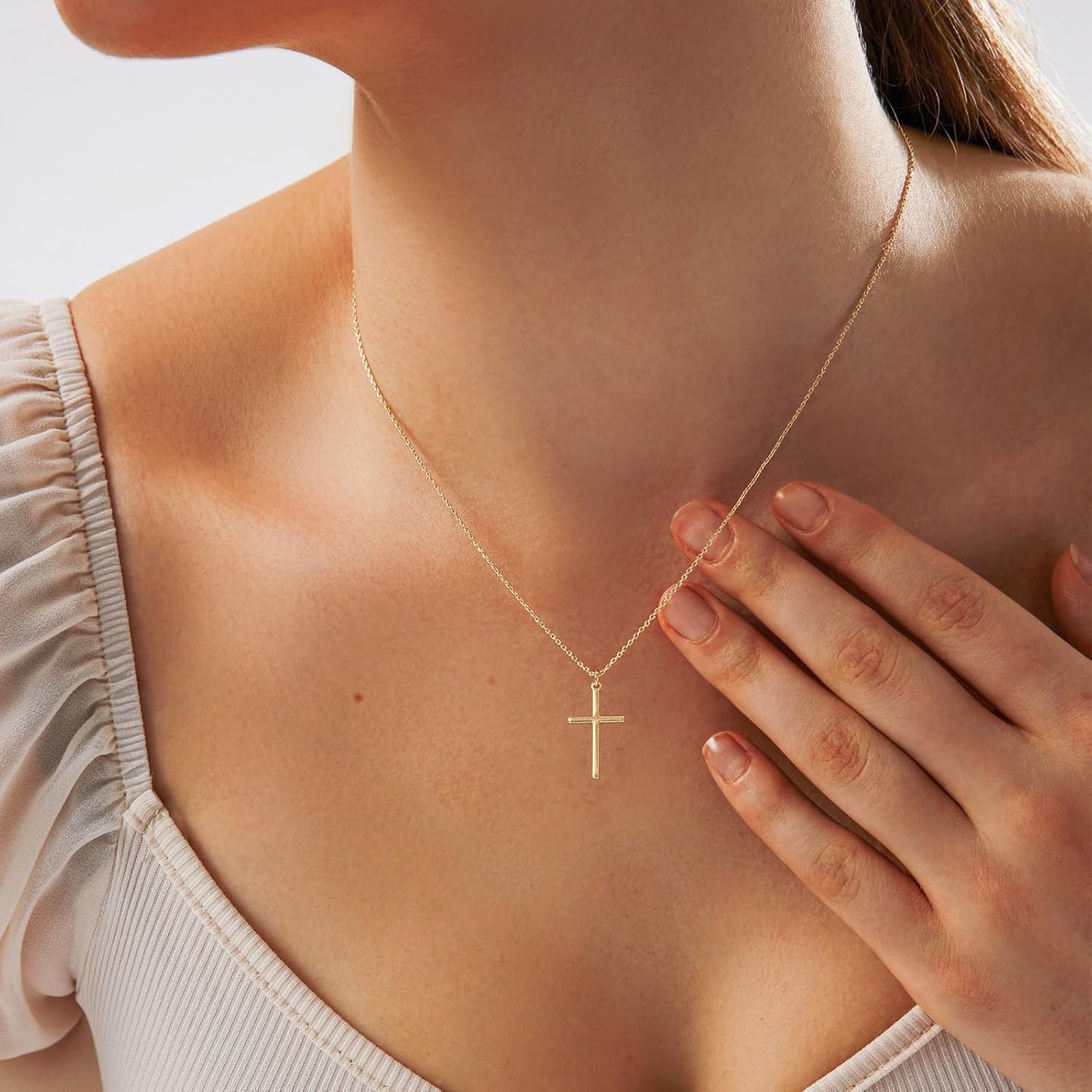 HERIER Cross Necklace for Women – 18K Gold Plated Cross Pendant Necklace Dainty