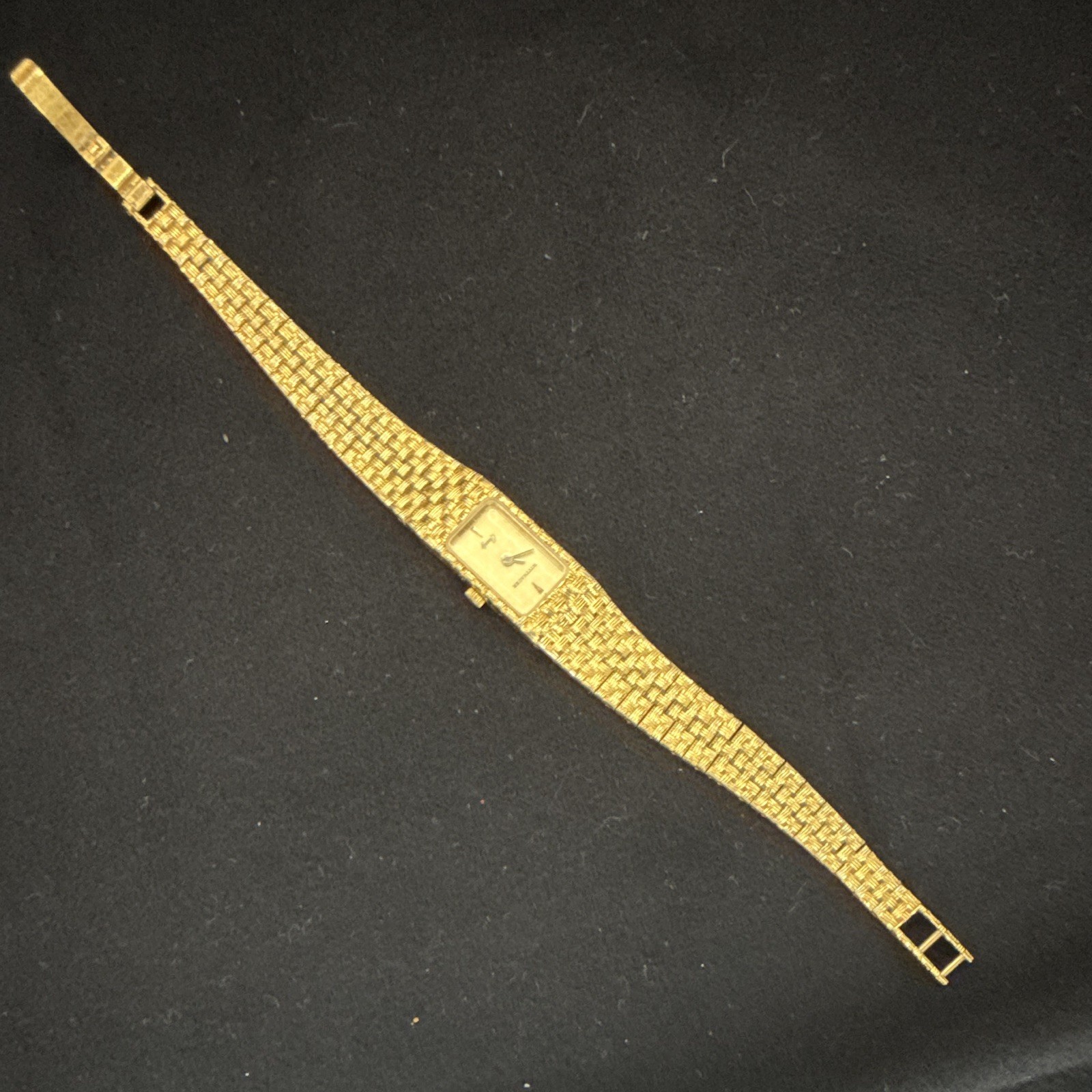 Wittnauer Quartz Vintage Women’s Rectangle Dress Watch Gold Dial Metal Bracelet