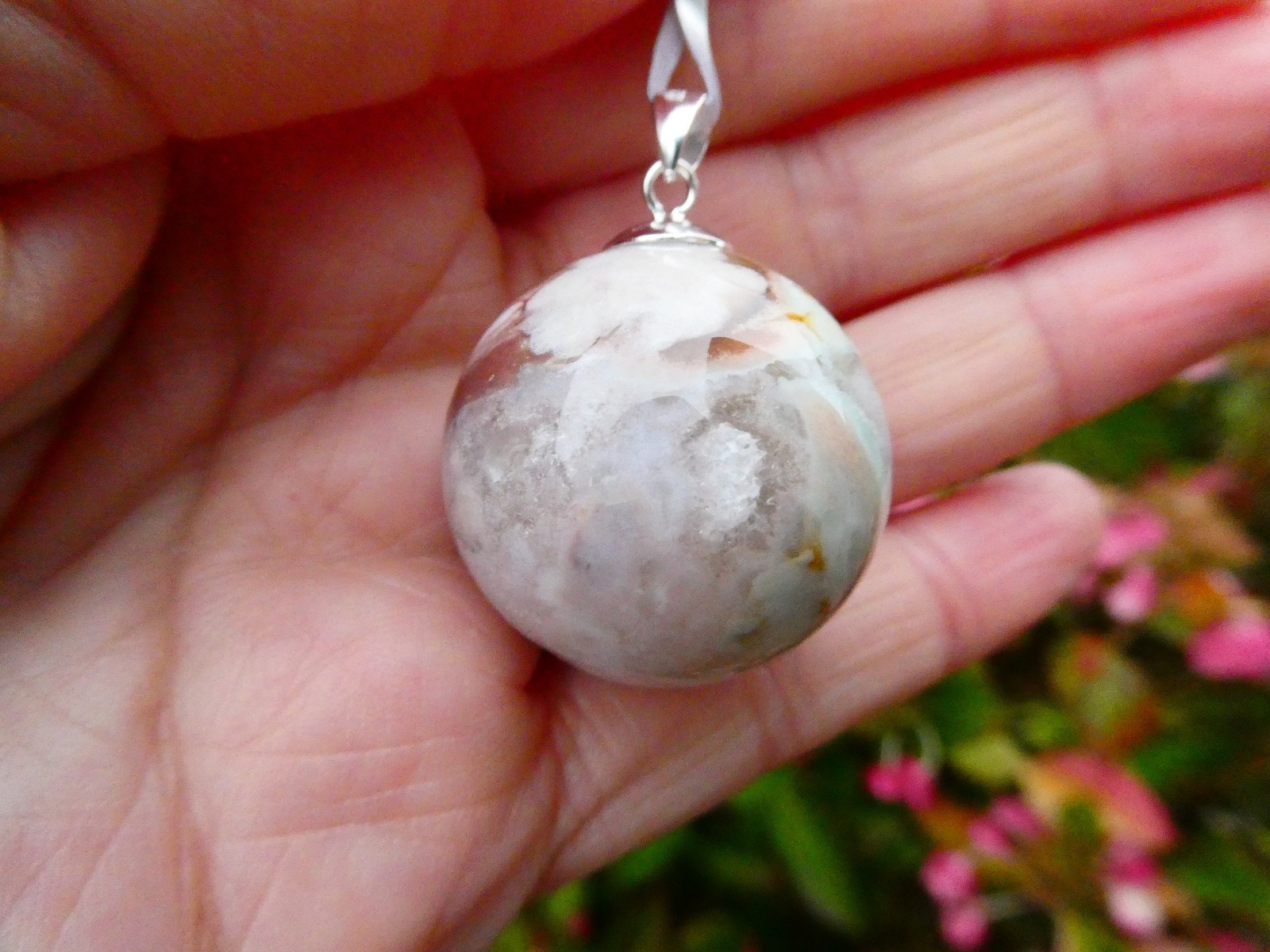 87.5cts Sakura Agate Sterling Silver 26mm Round Pendant Gemporia Info Card Bag