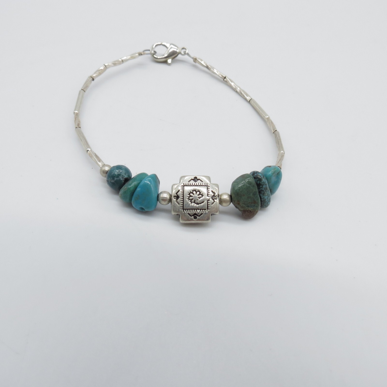 Turquoise Chip Beads Boho Bracelet Silver Tone Southwest Everyday Wear 6.25″
