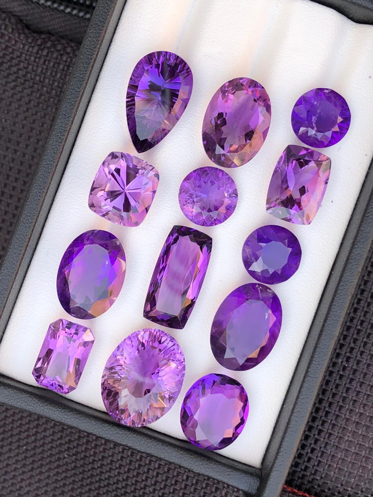 138.6 Cts Natural Amethyst Slightly included, loose Gemstone from Africa