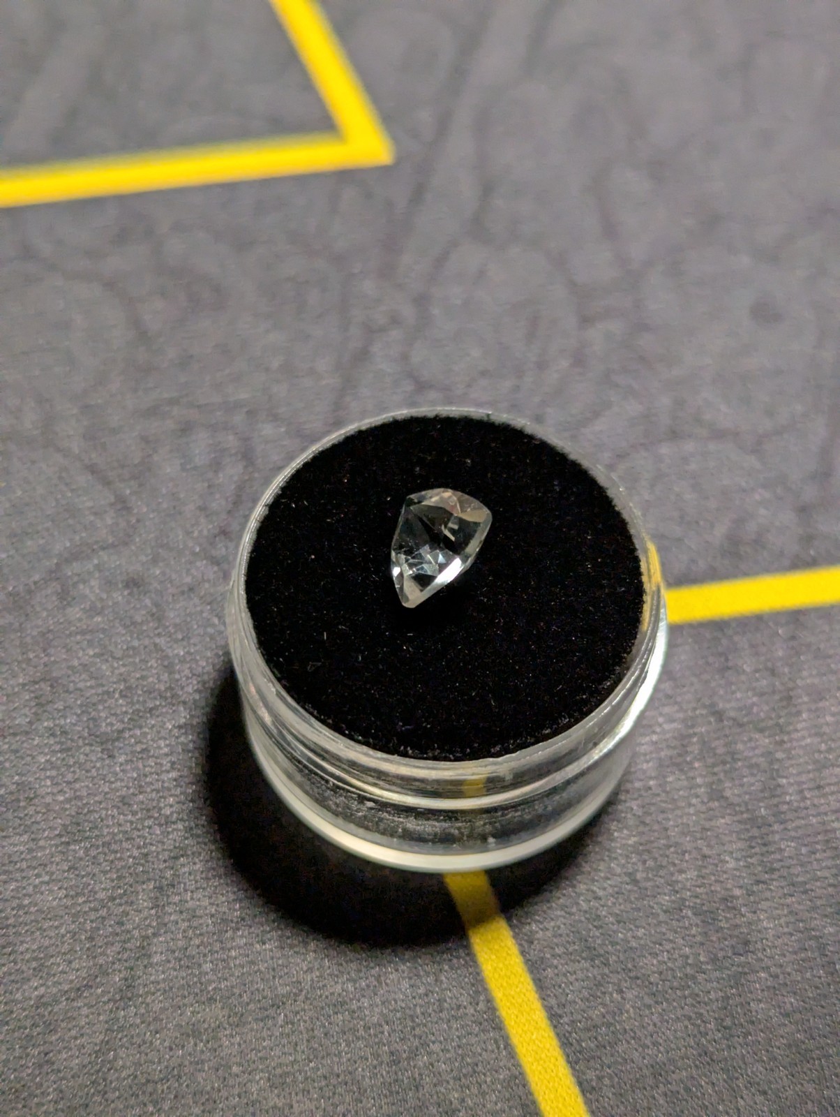 1.49ct 8.2x8mm VVS Trillion Natural Very Light Green Amethyst – Loose Gemstone