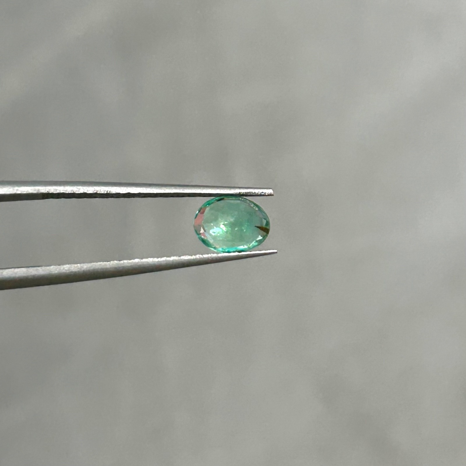 Natural Emerald 0.60 Carats 6.4×4.9×2.7 MM Medium Good quality Luster Gemstone
