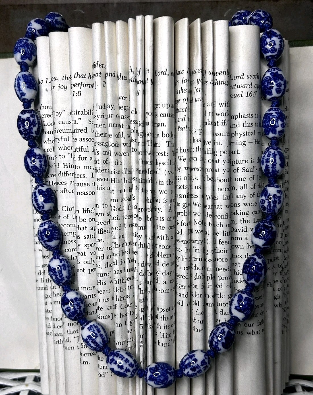 Vintage Blue & White Porcelain Hand Knotted Beaded Necklace 26in Chinese Export