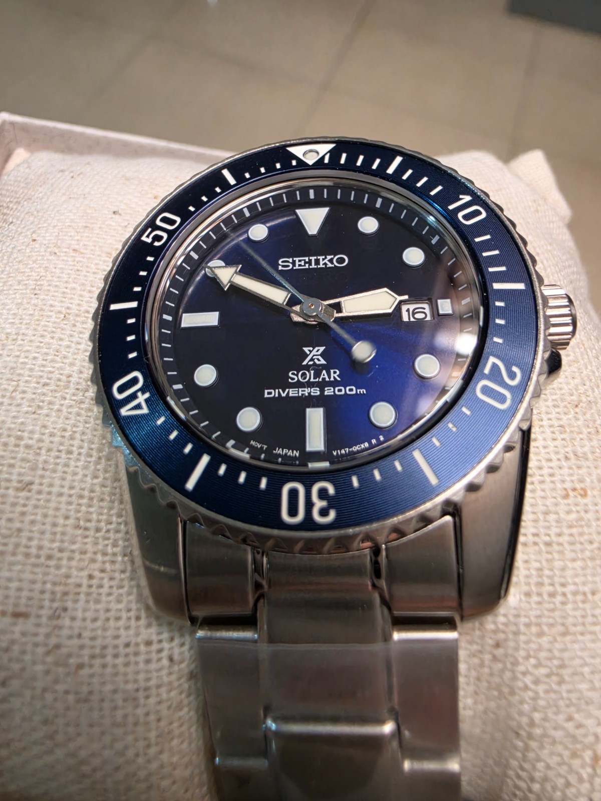 SEIKO ProspeX SNE585P1 Diver’s 200m Watch BLUE Date Steel Sapphire Sunray Scuba