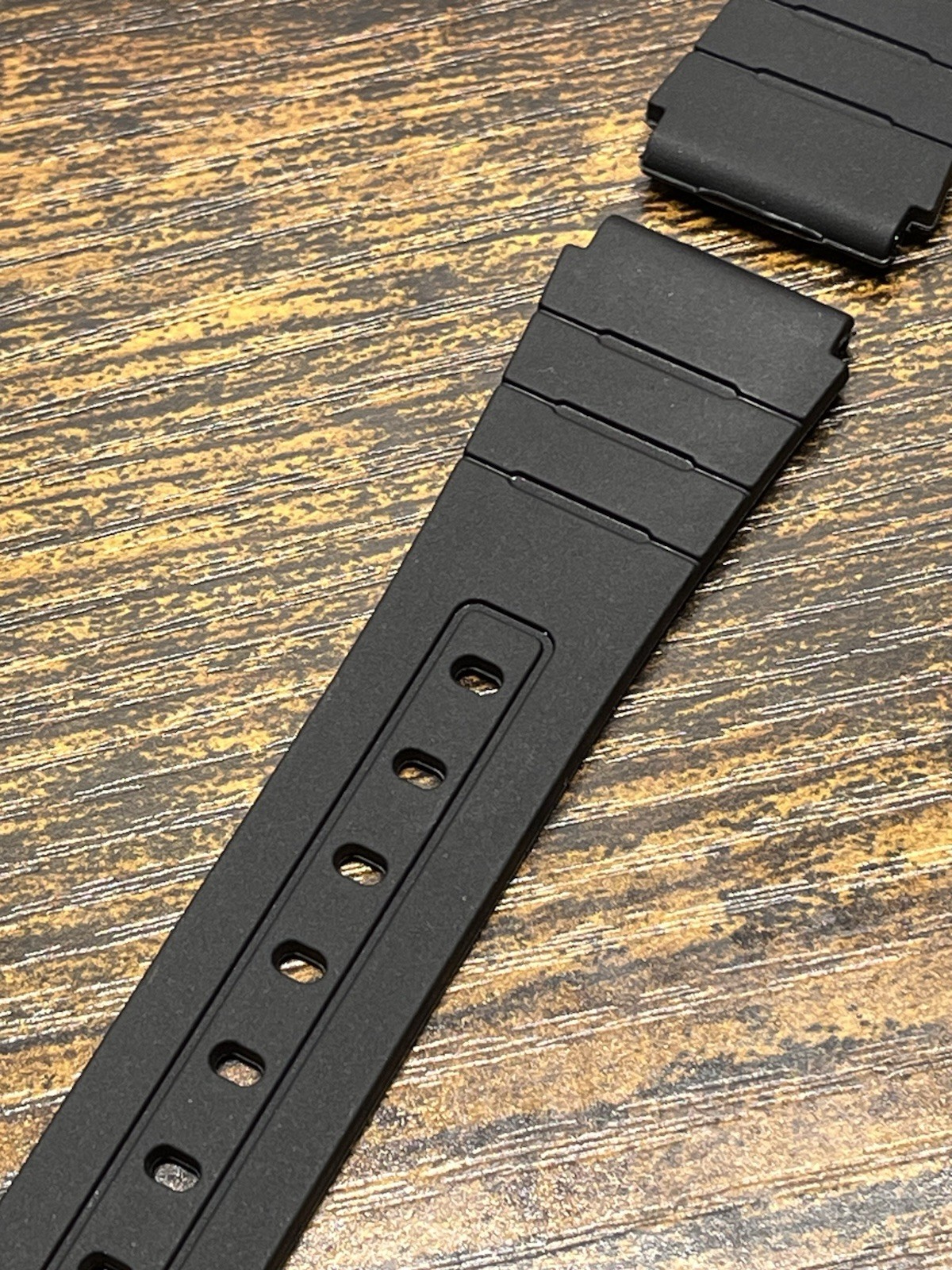 Fits Casio Watch Band 18mm F-108 F84 AE-1200 AE-1300 Black Buckle Rubber Strap