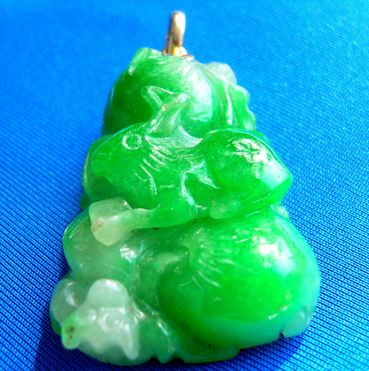 Original EARTH MINED Jadeite Jade Lucky Antique Green Medallion Pendant 18K GOLD