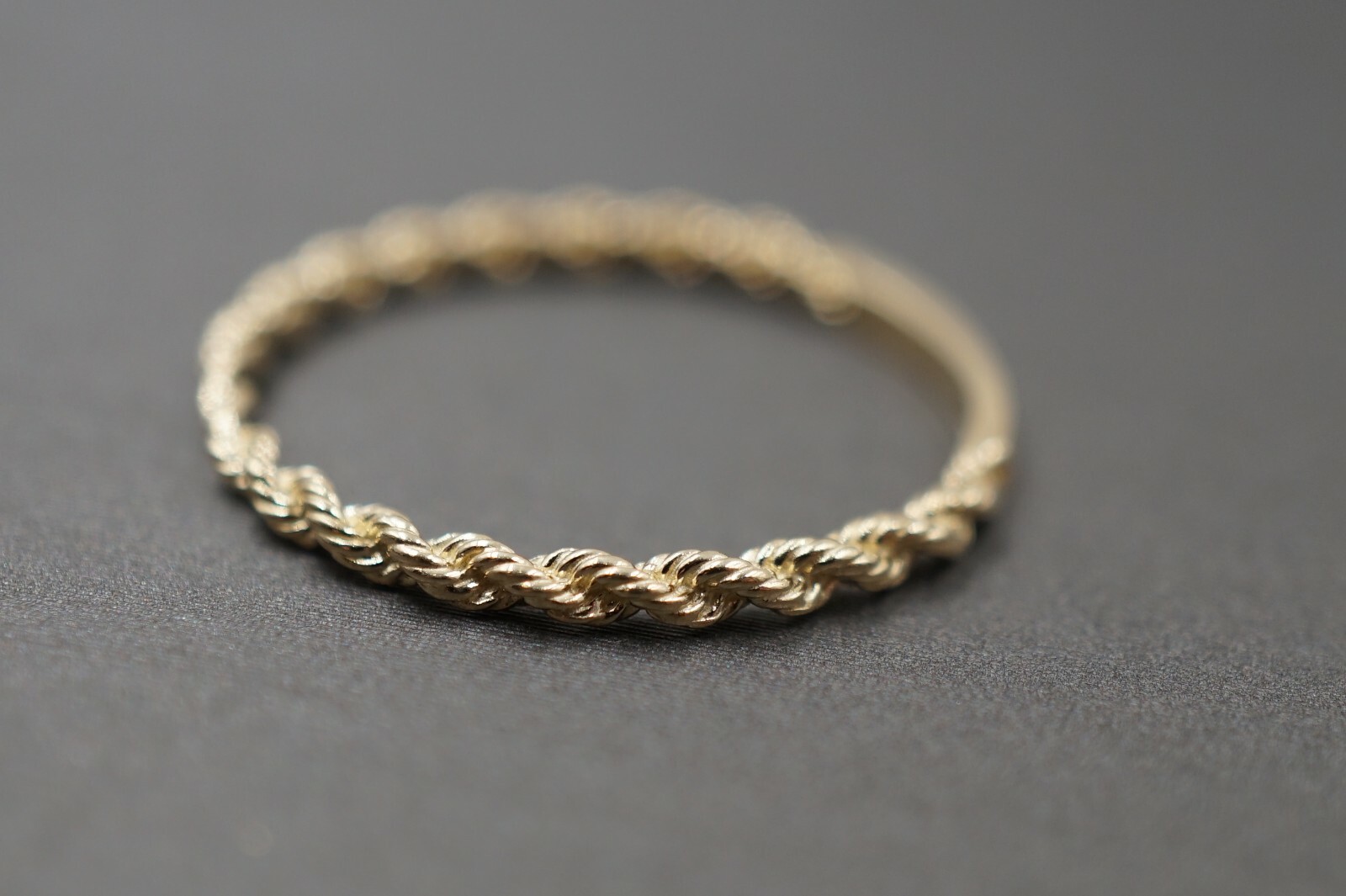 10K Solid Yellow Gold 1.6MM Rope Trim Stackable Band Ring. Size 7