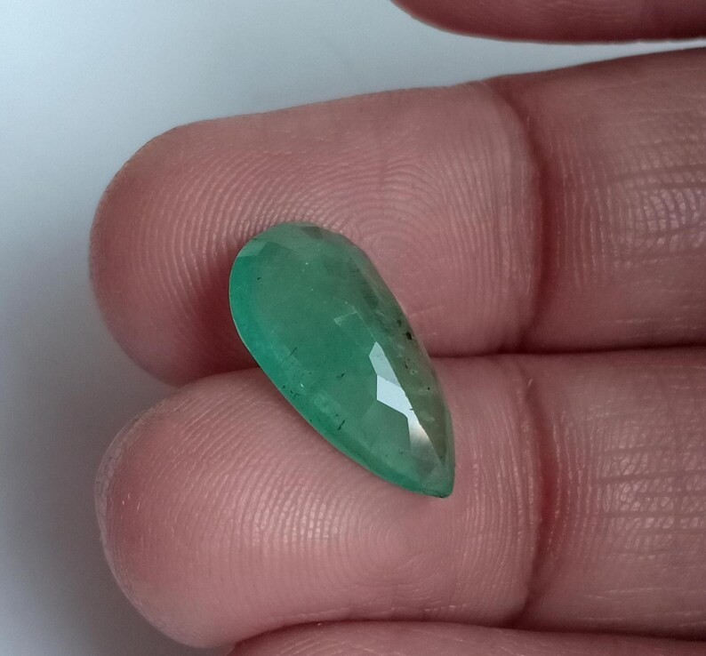 Zambian Emerald Pear Cut Minor Oil Present Emerald Loose Gemstone 4.65 Ct