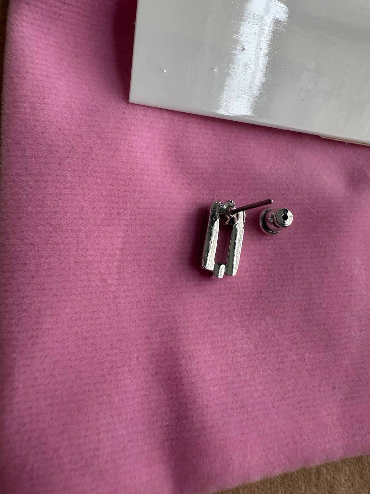 Nina Ricci Silver Tone Rhinestone Geometric Rectangle Stud Earrings Canada