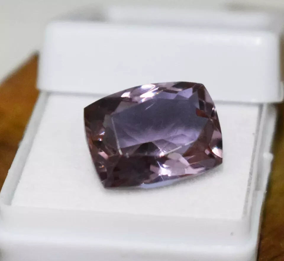 Alexandrite 25.05 Ct Color Changing Cushion Cut Certified Natural Loose Gemstone