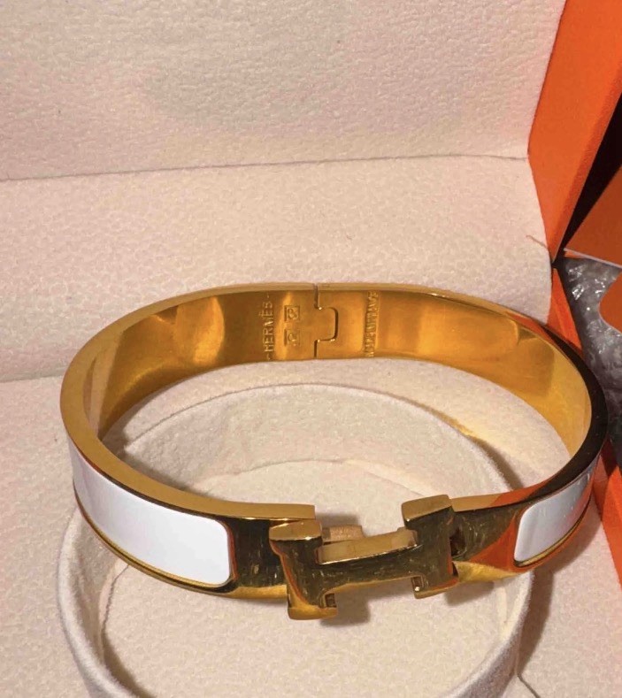 Hermes Bracelet (Clic H, White Enamel, Gold-Plated) NEW, full set