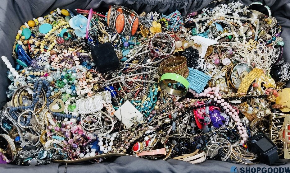 Jewelry Vintage To Modern Lot Craft Junk 1 Pound…. SEE DESCRIPTION…