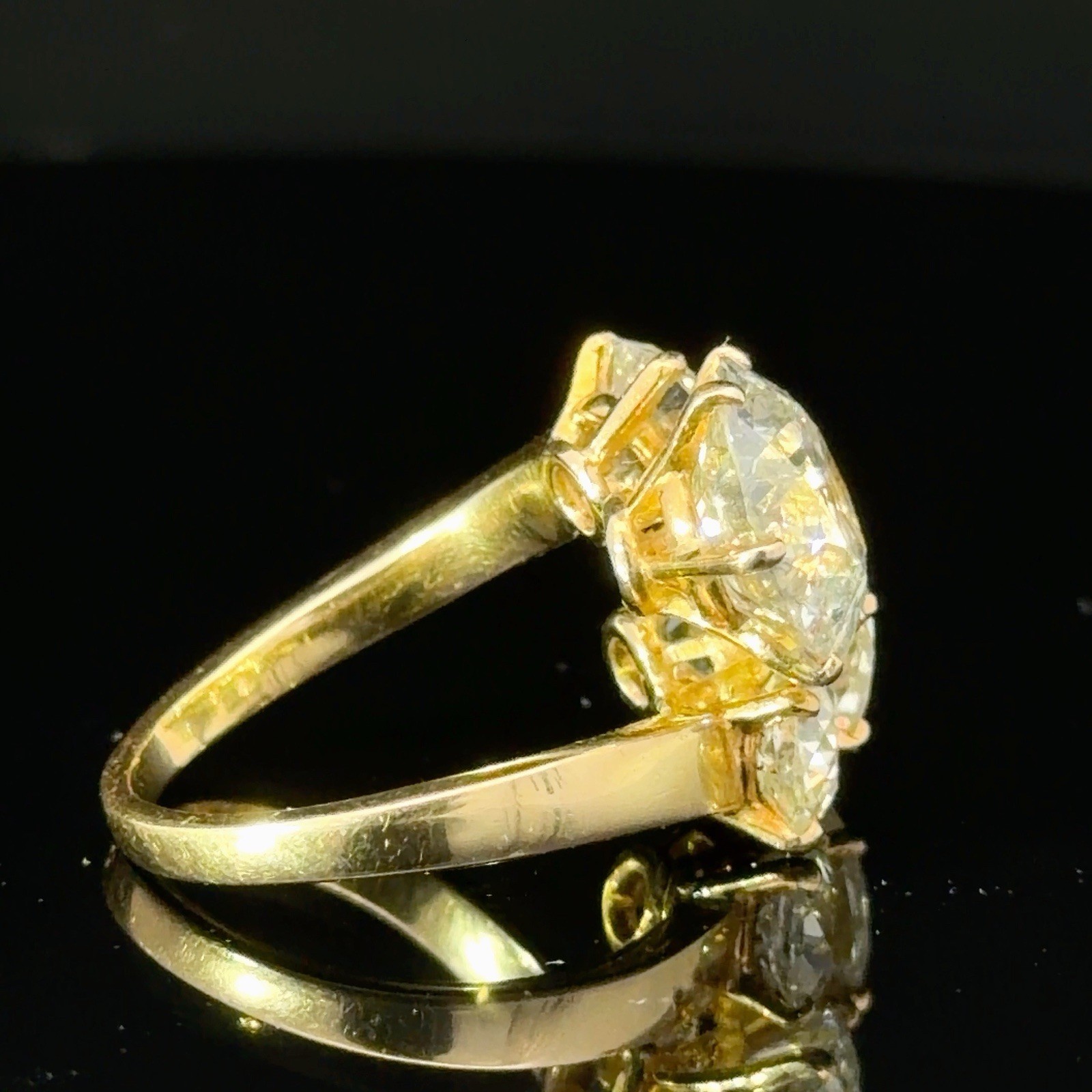 Over 9 Carat Two Old European Cut Diamond 2 Old Mine cut Diamond 18k Ring French