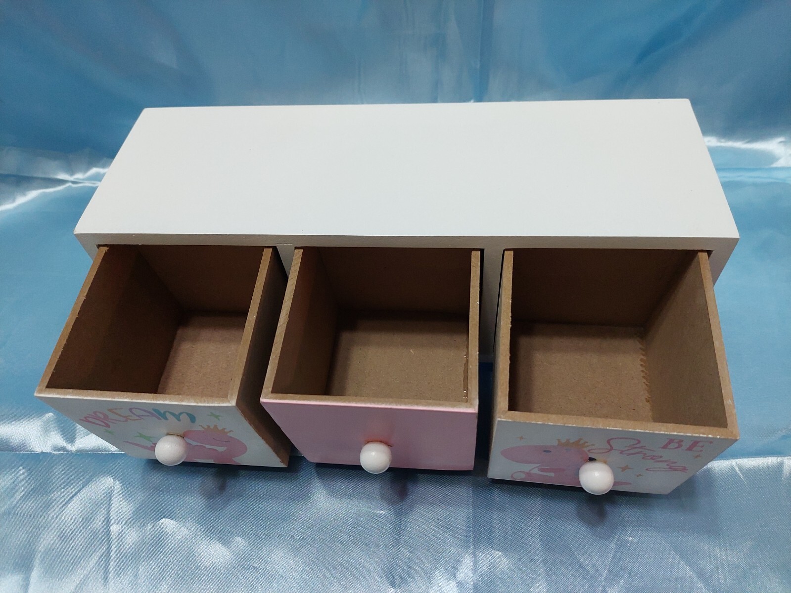 SUPER ADORABLE WOODEN THREE DRAWER HANDMADE TRINKET / JEWELRY BOX 12″ LONG NEW