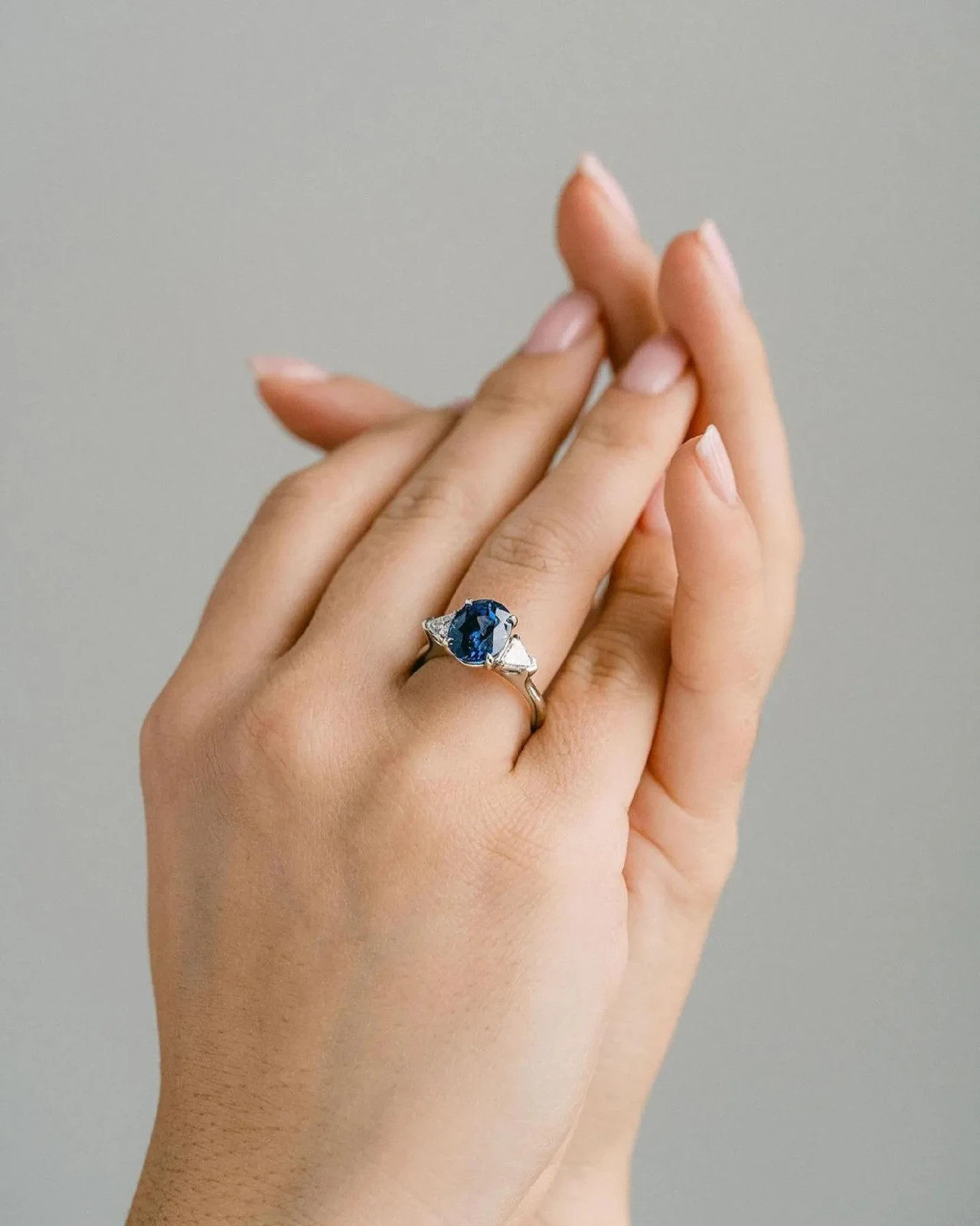 4.50 Ct Oval Cut Natural Sapphire Diamond Engagement Ring 14K White Gold Size 7
