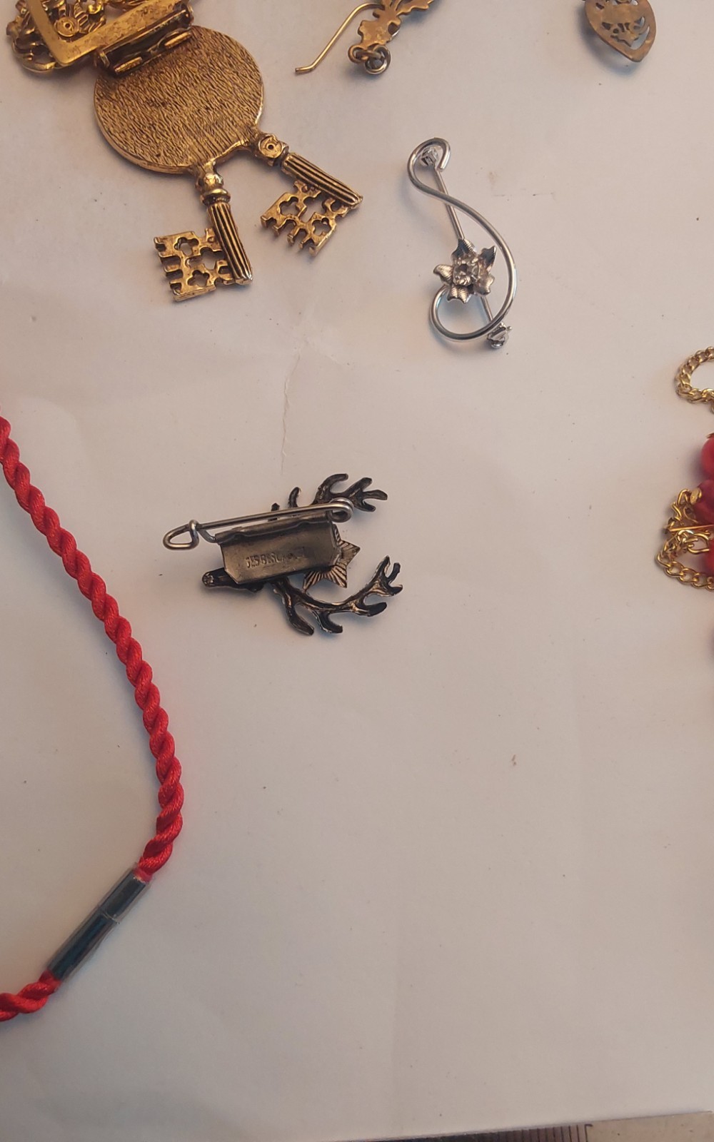 Costume Jewelry See Last 2 Pictures 4 Description Of Everything